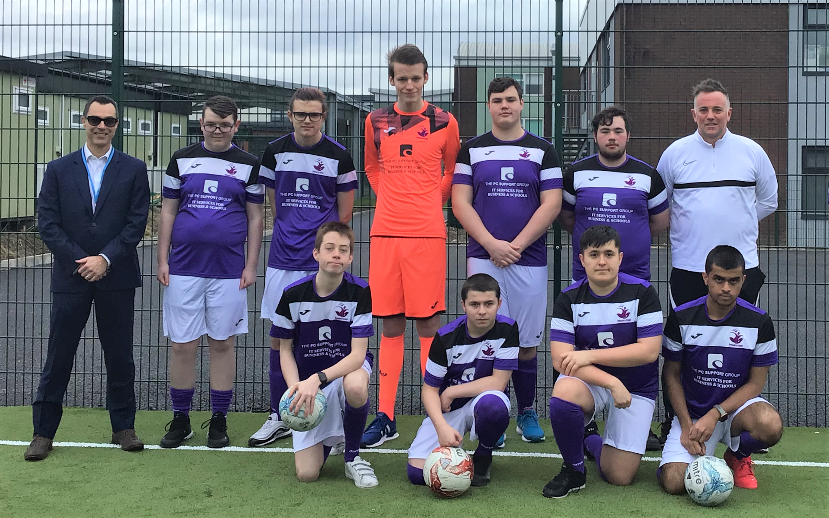 Rumworth School Football team in their new 2022 kit donated by The PC Support Group